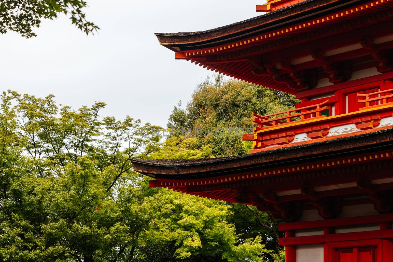 The iconic Kiyomizu-dera temple and mountain view on a sunny spring day in Kyoto, Japan
