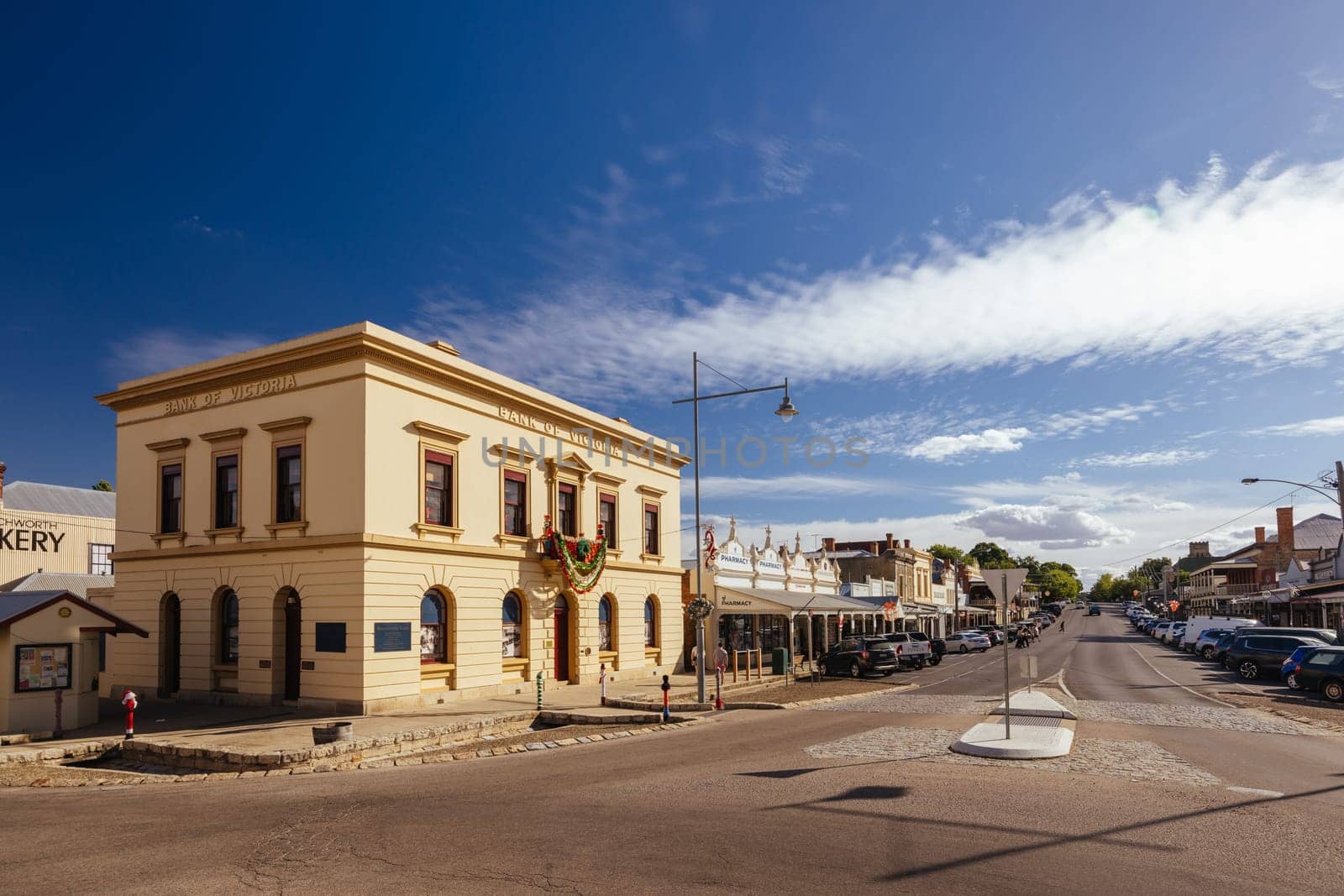 BEECHWORTH, AUSTRALIA - DECEMBER 27 2024: Historic Beechworth town centre on a warm summer's evening in Victoria, Australia on December 27th, 2024