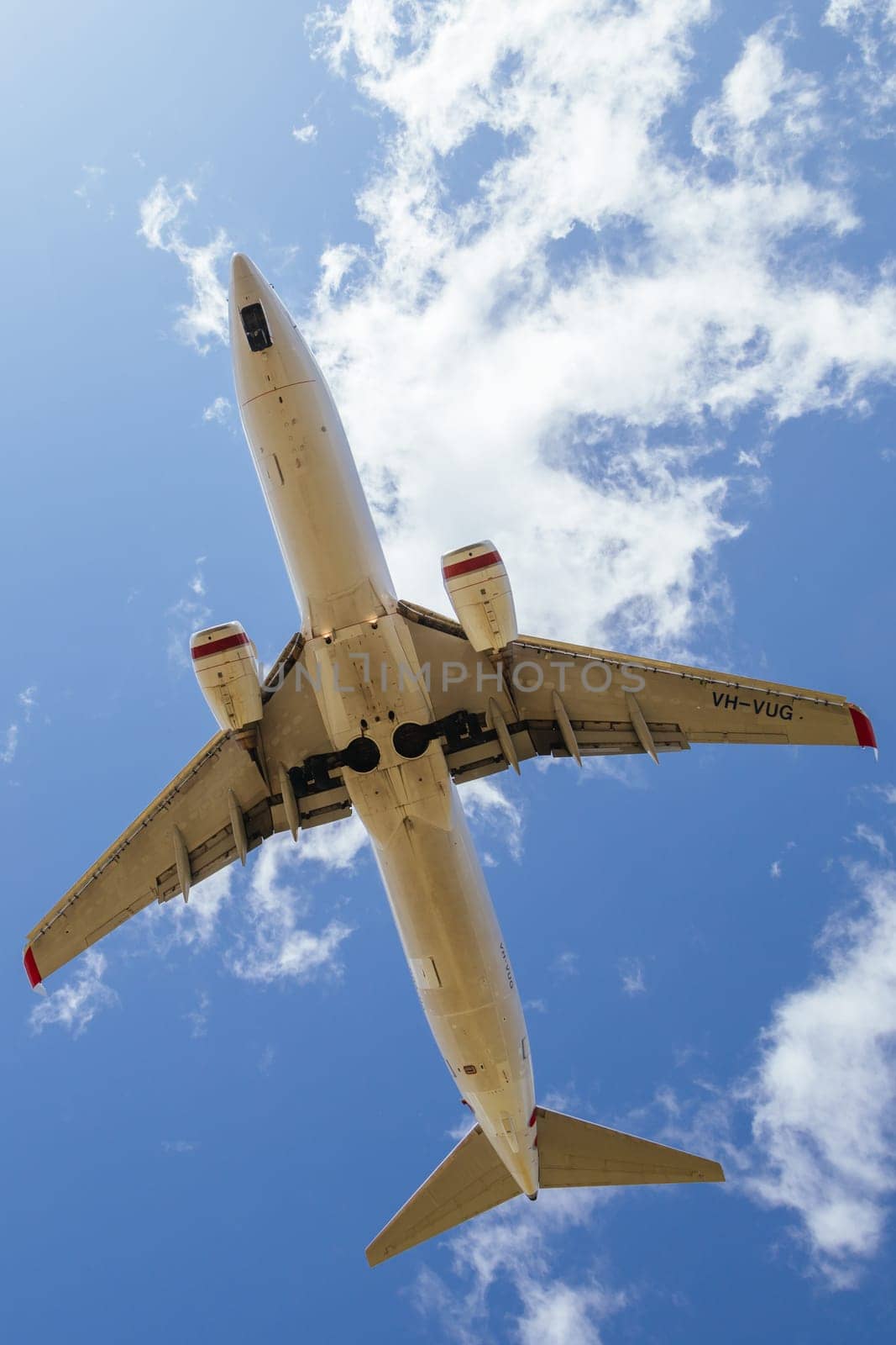 MELBOURNE, AUSTRALIA - SEPTEMBER 07, 2024: A Virgin Australia Boeing 737-8FE flies into Melbourne on September 7th 2024