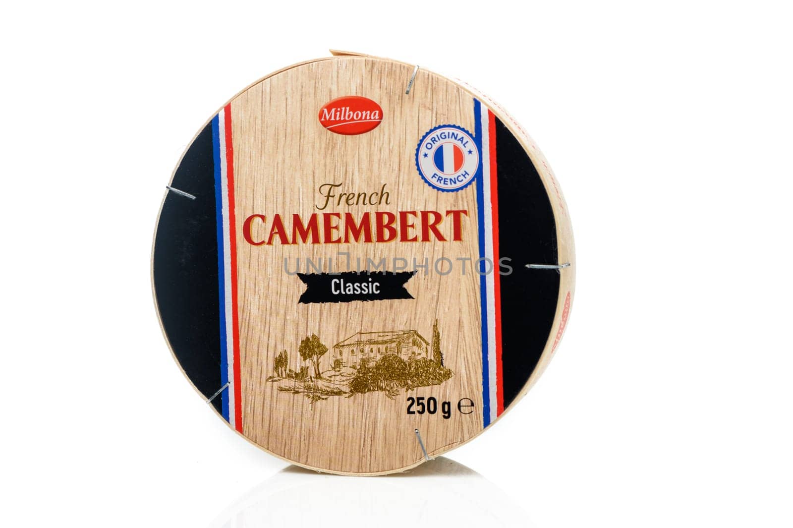 Gaziveren Cyprus -19.01.2025 Discover the rich texture and flavor of classic French Camembert, beautifully presented in its natural packaging.