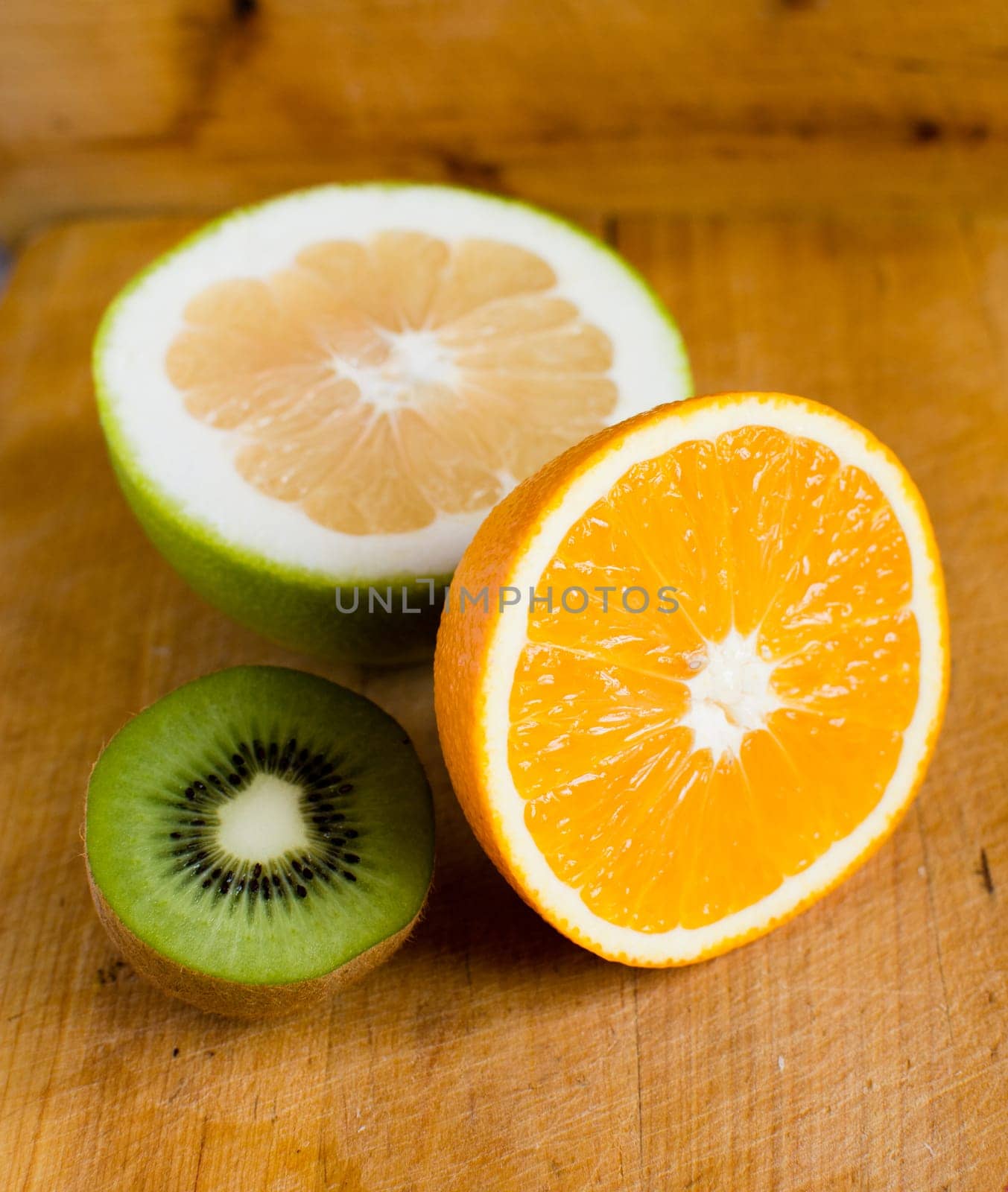 Orange fruit, kiwi and grapefruit