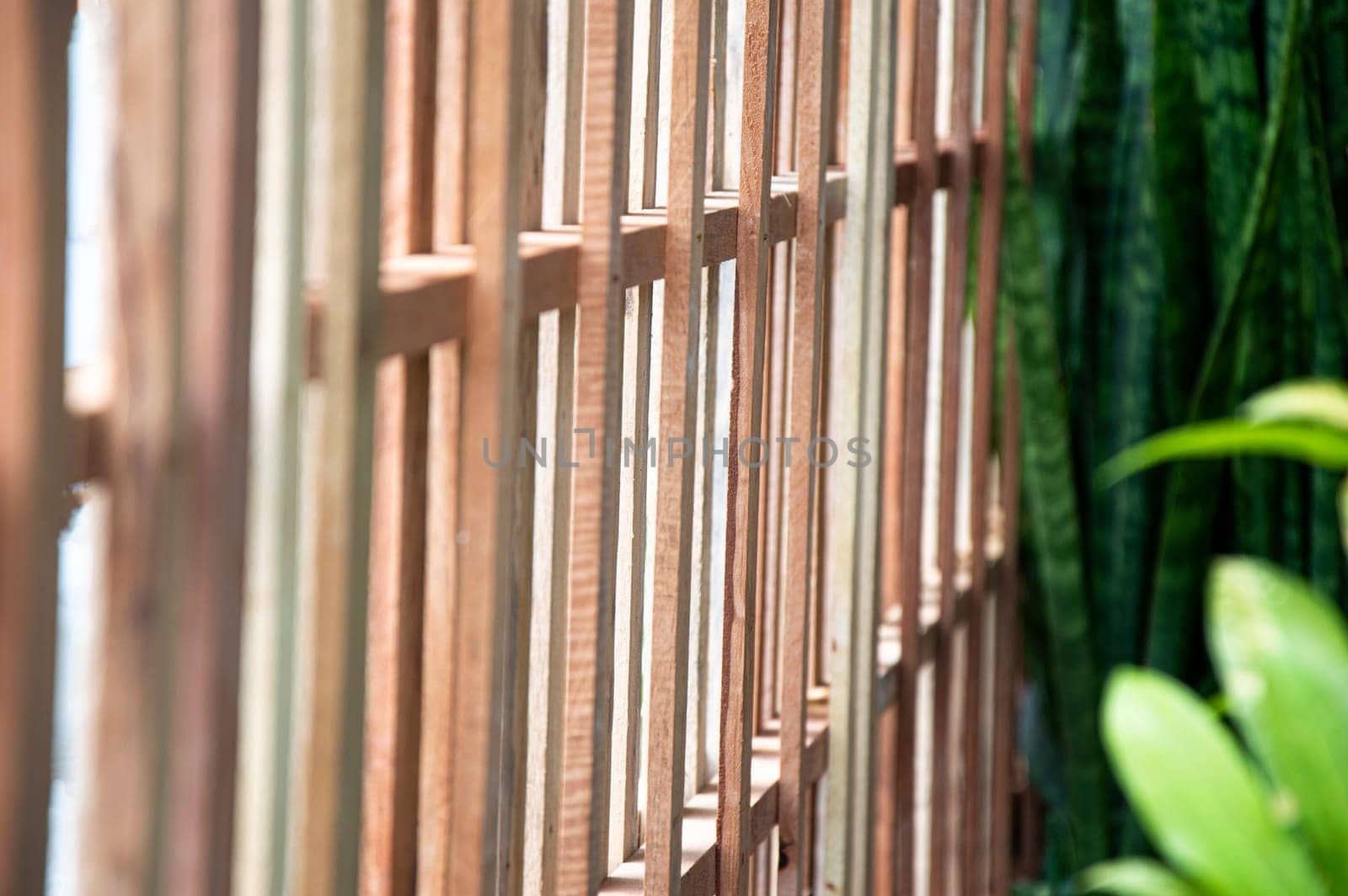 Picture leaked brown planks in the garden.