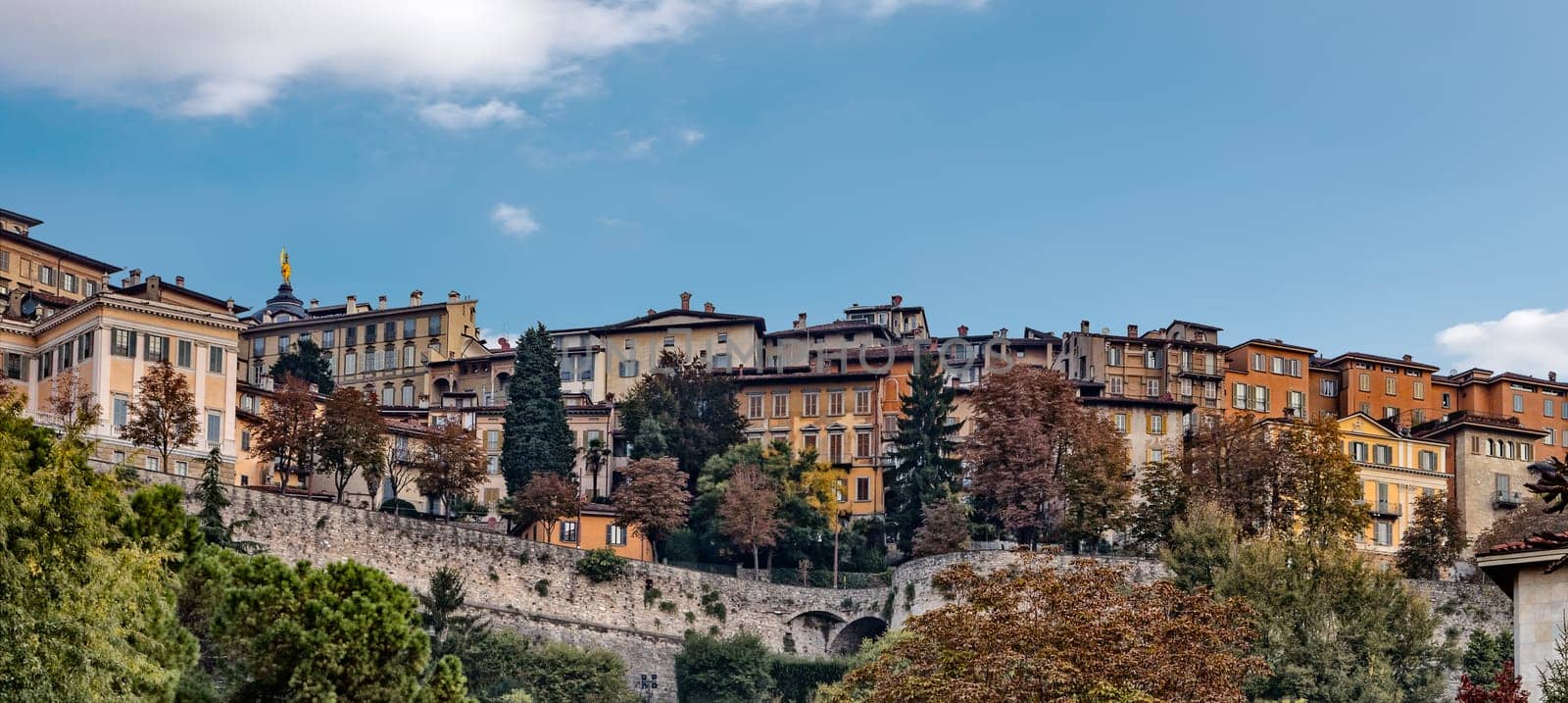 View of the upper town from the lower town