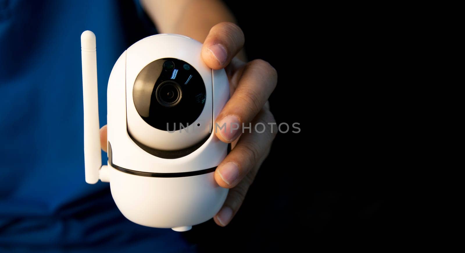 IP wifi wireless security camera supports Internet installation technology, security systems, smart home applications.	
