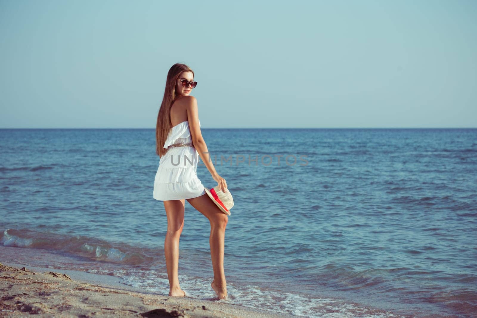 Summer vacation woman by Fabrikasimf