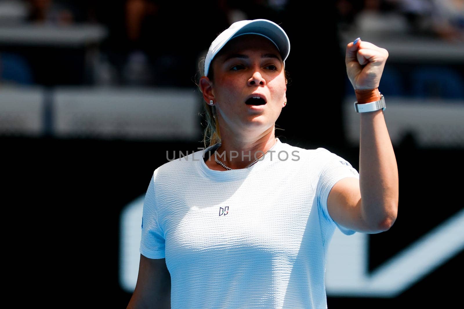 MELBOURNE, AUSTRALIA - JANUARY 19: Donna Vekic of Croatia wins a point whilst playing Anastasia Pavlyuchenkova of Russia on day eight of the 2025 Australian Open at Melbourne Park on January 19, 2025 in Melbourne, Australia.
