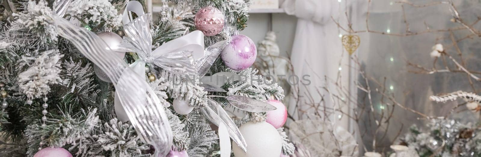 pink and white christmas tree decoration