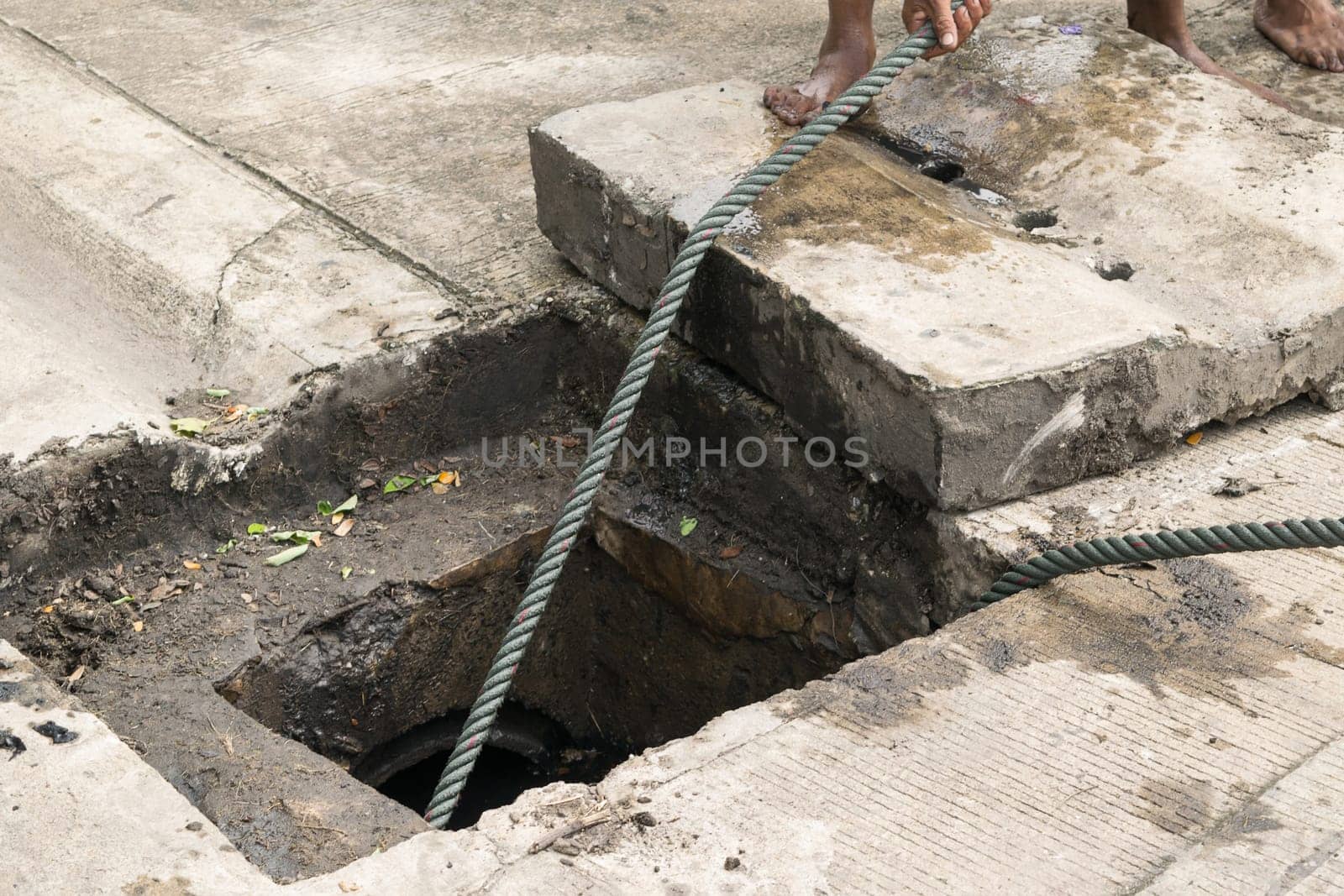 Working for drain cleaning. Problem with the drainage system.