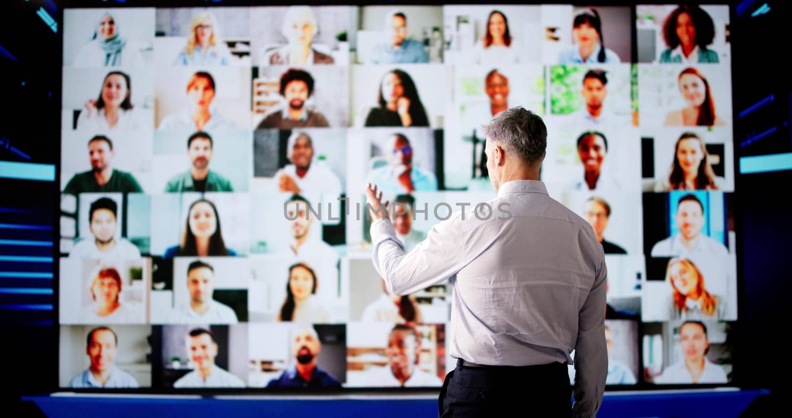 Online Live Conference Event With Virtual Audience