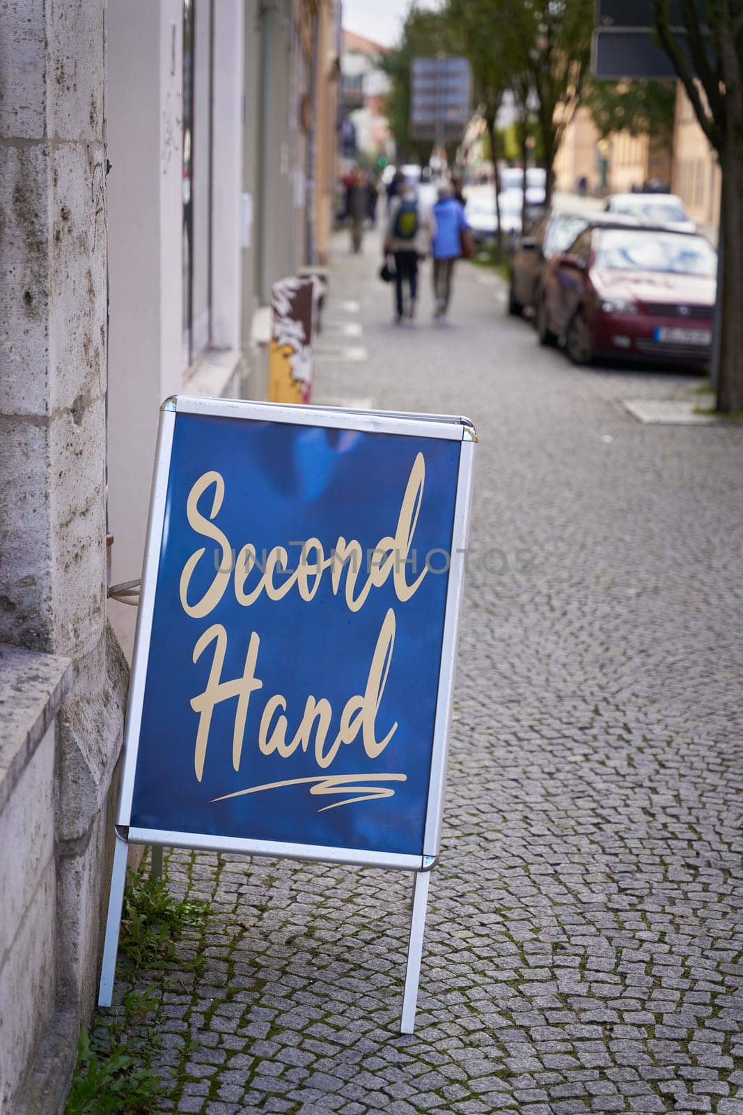 Display with the inscription Second Hand in the old town of Weimar, Germany