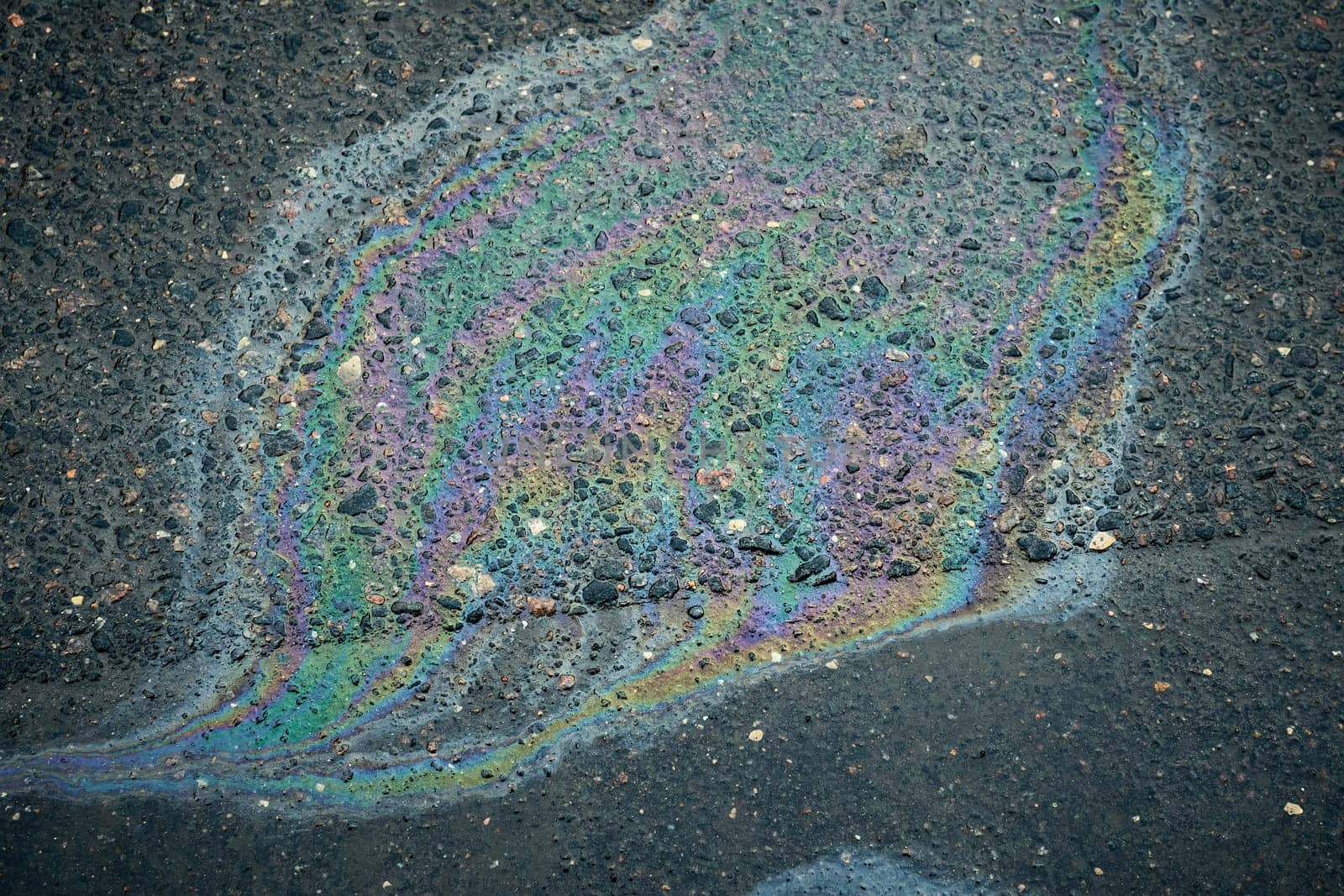 Multicolored oil spill forming an alluring abstract design