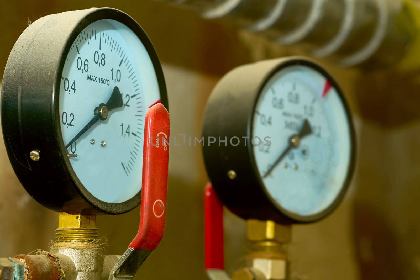 a device which detects or measures a physical property and records, indicates