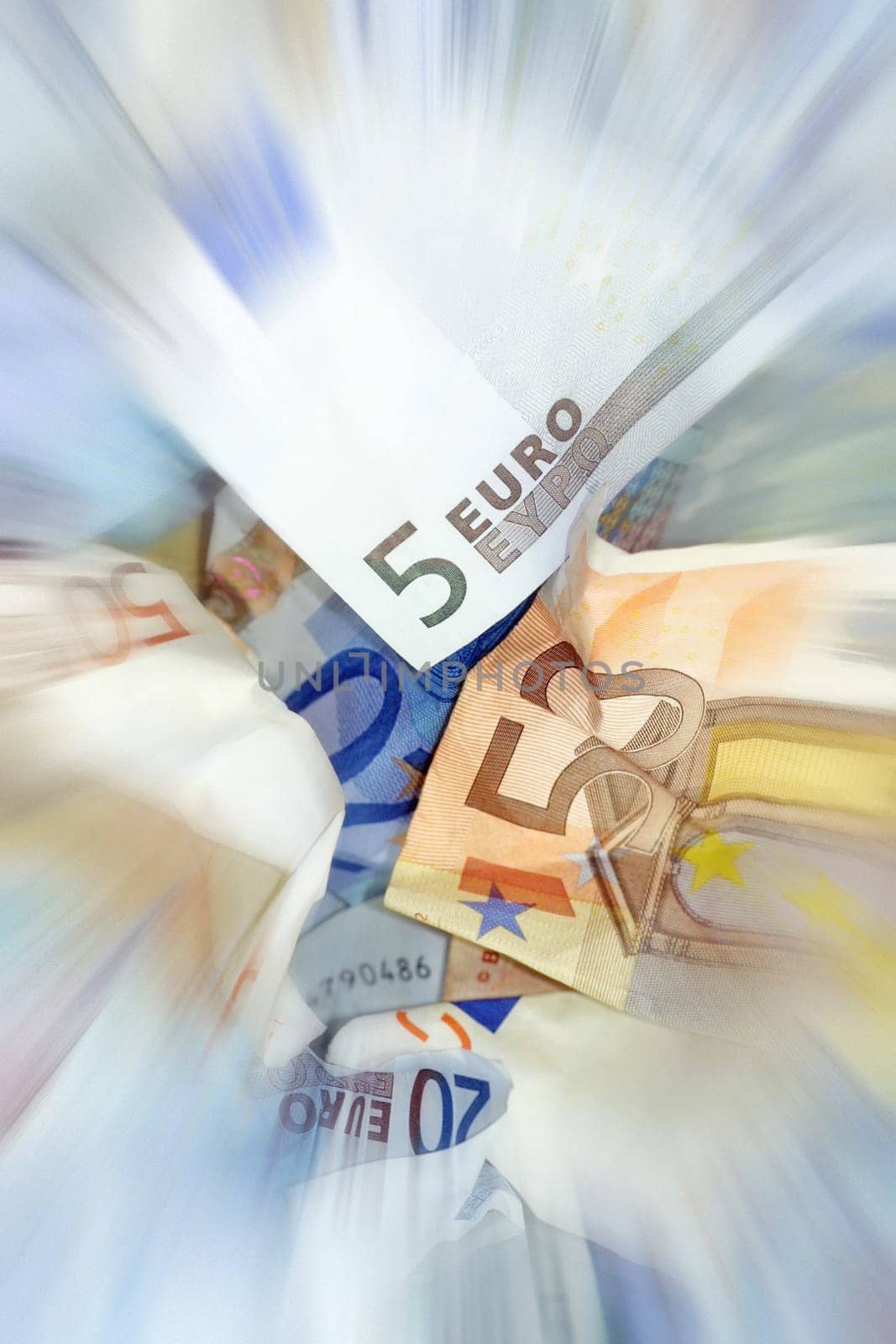 EUR