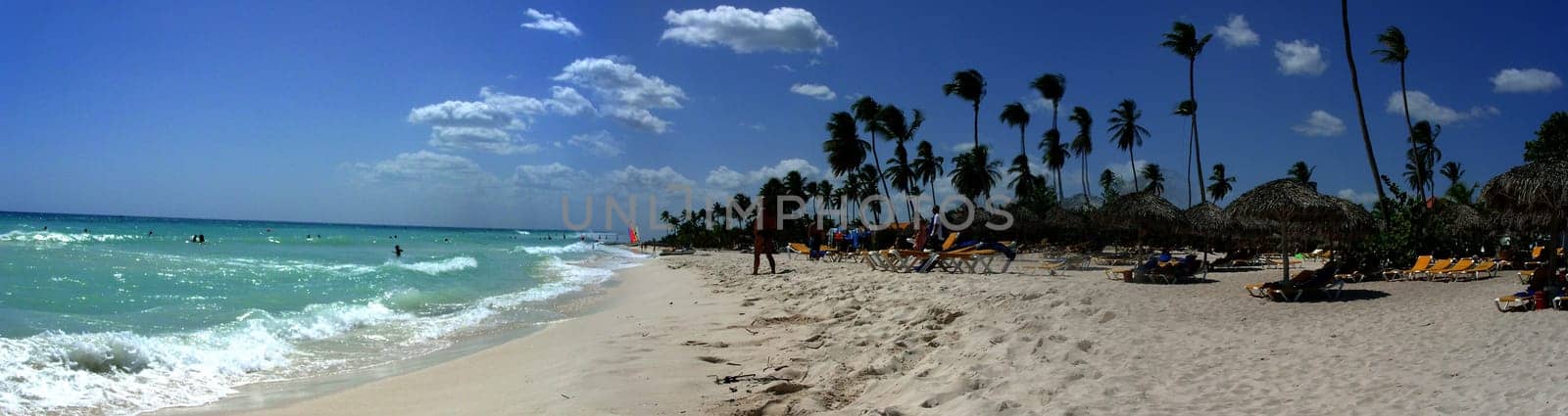Panoramic beach with beautiful blue