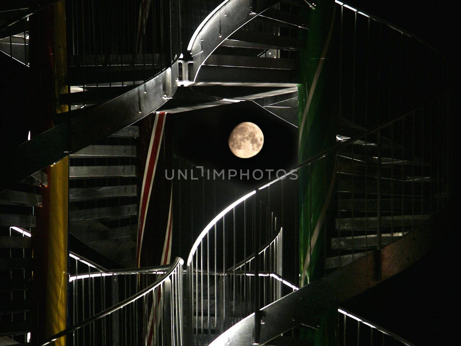 The rising moon seen by a stair construction in HH-Neuallermöhe