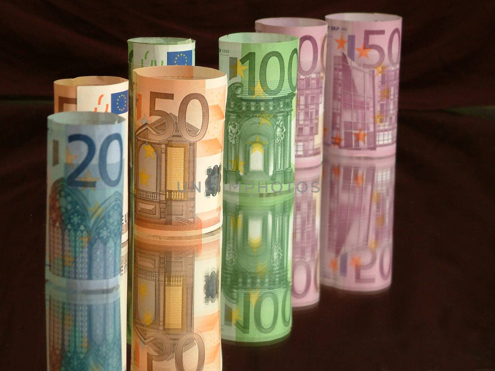 Moneytowers black3