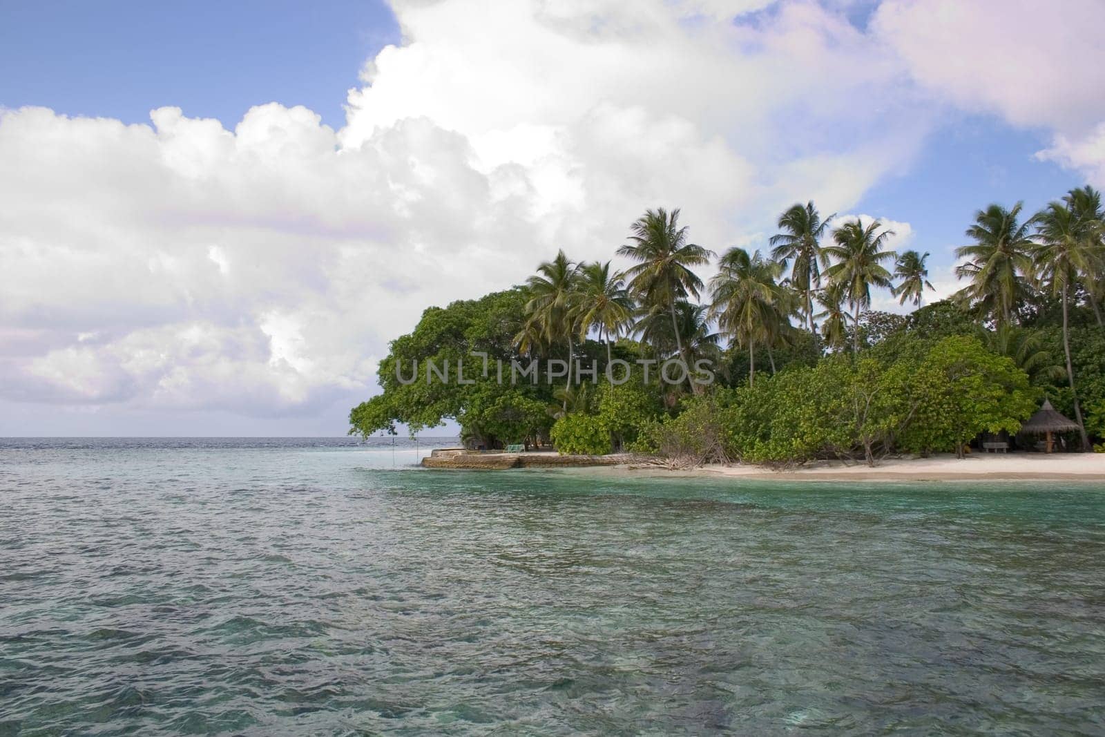 Embudu Village b