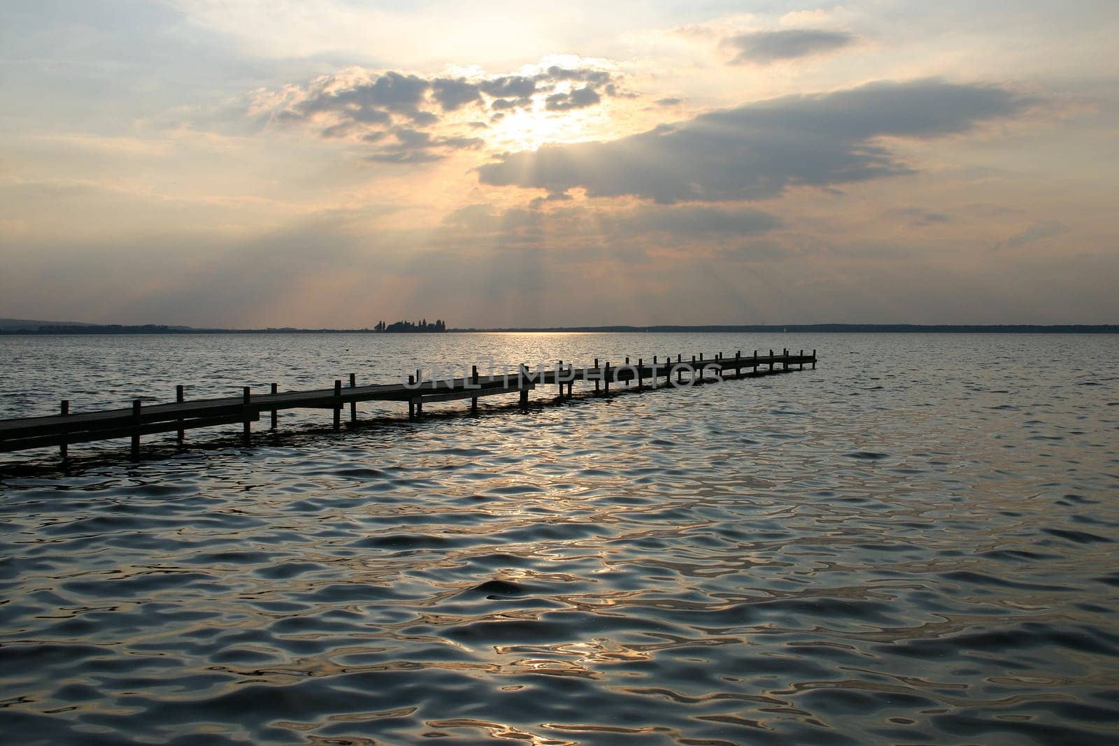 I took the picture in May 2004 at the Steinhuder Meer