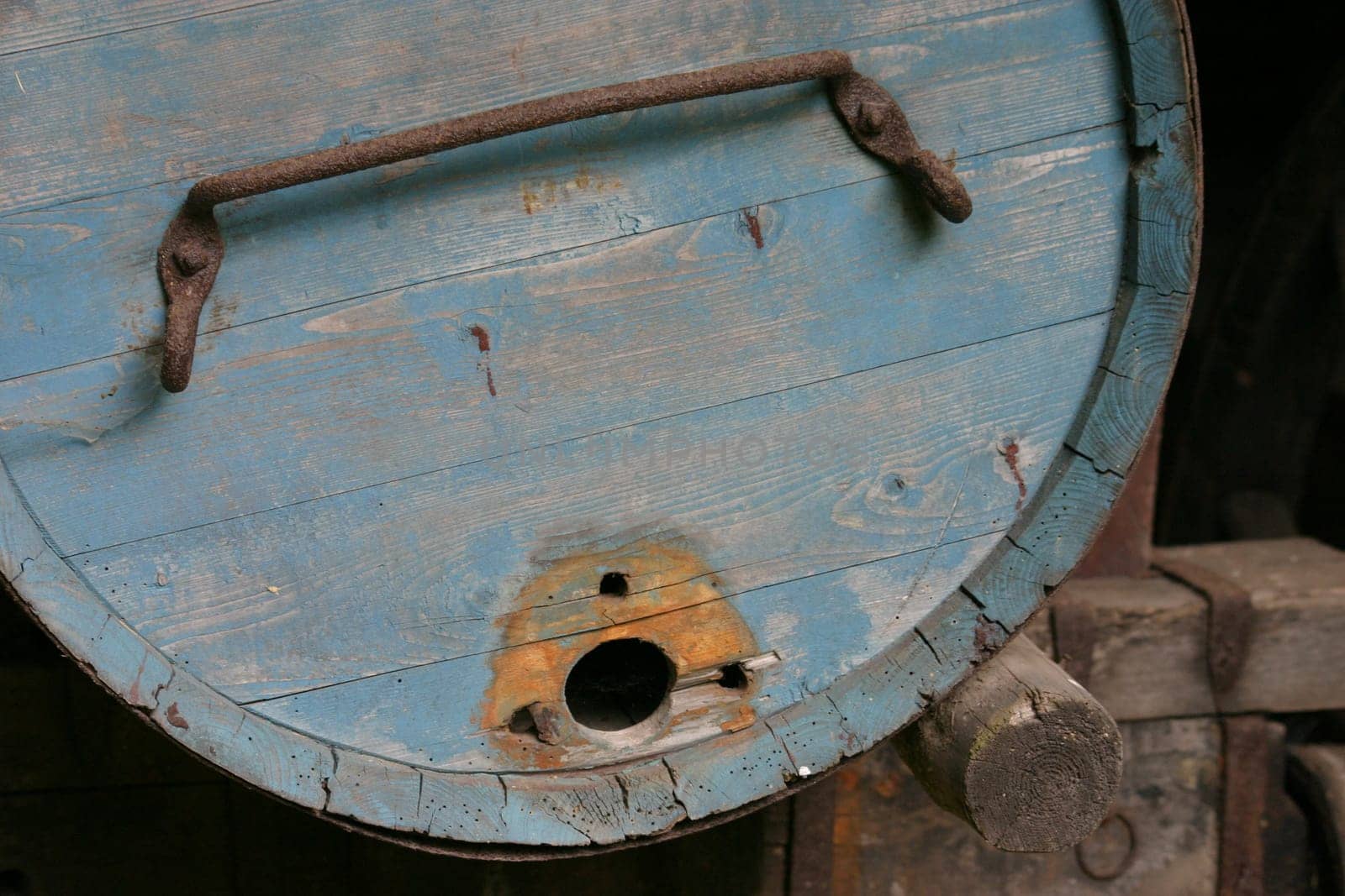 Manure barrel