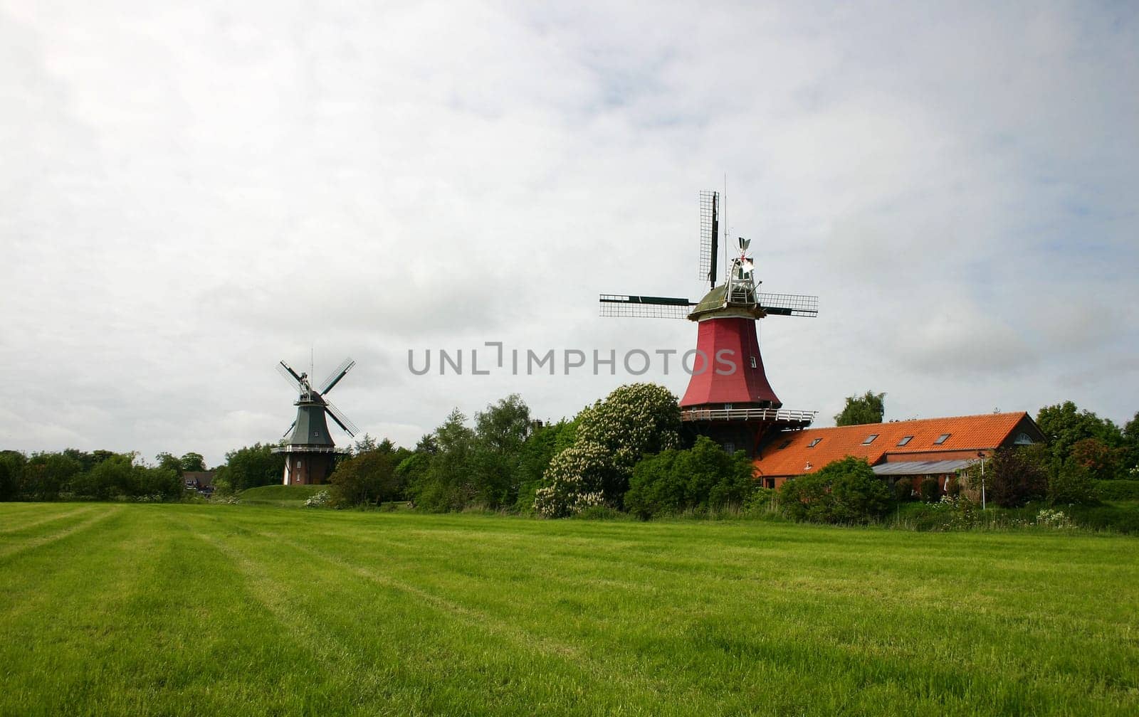 Twin mills