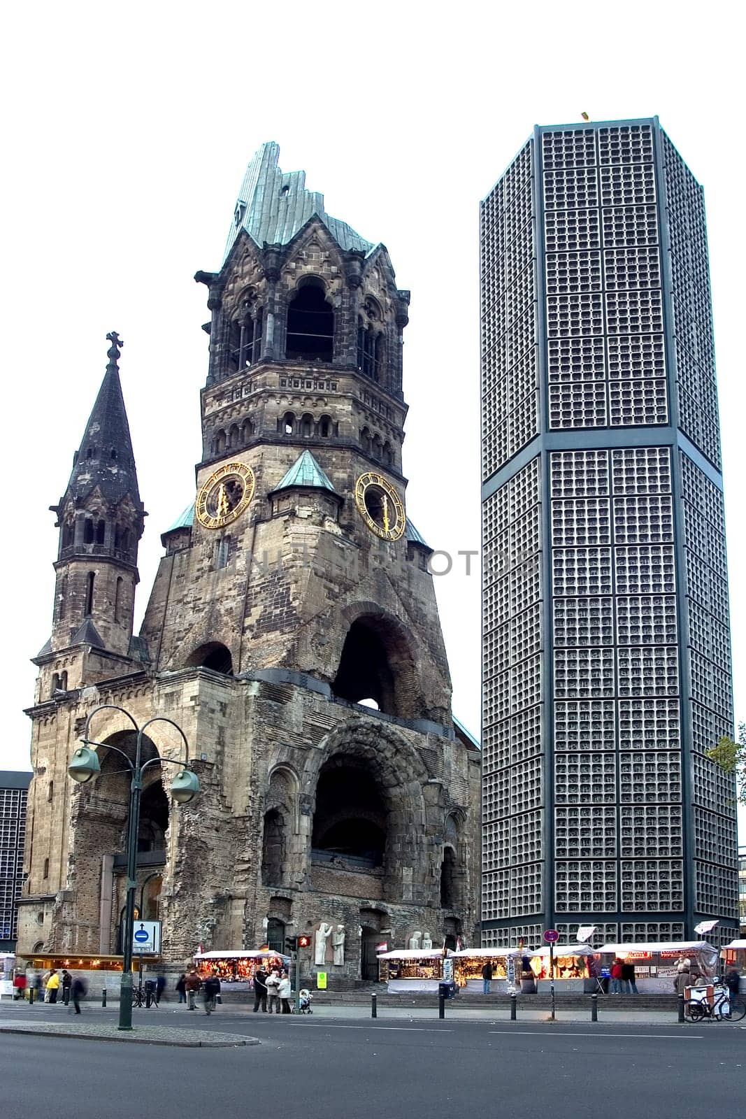 Kaiser Wilhelm Memorial Church 01