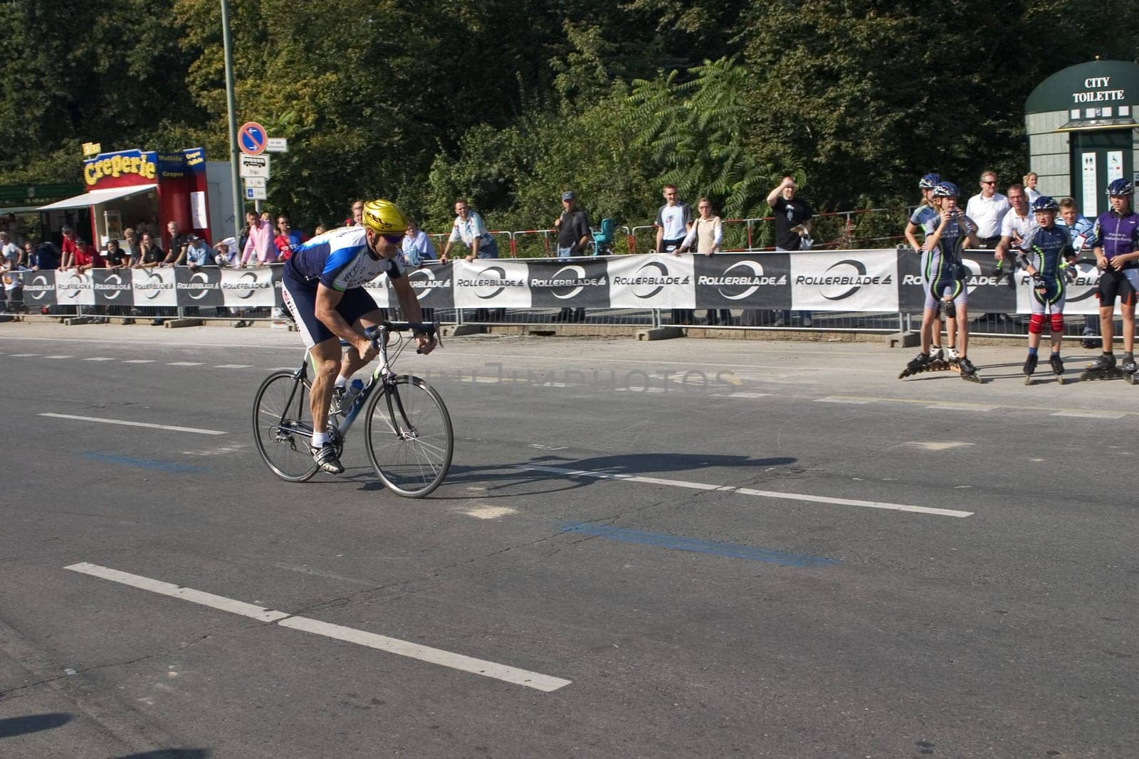 Berlin Marathon,Skater vs. Cyclist