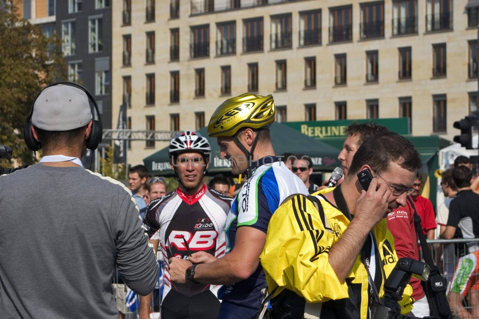 Berlin Marathon,Skater vs. Cyclist