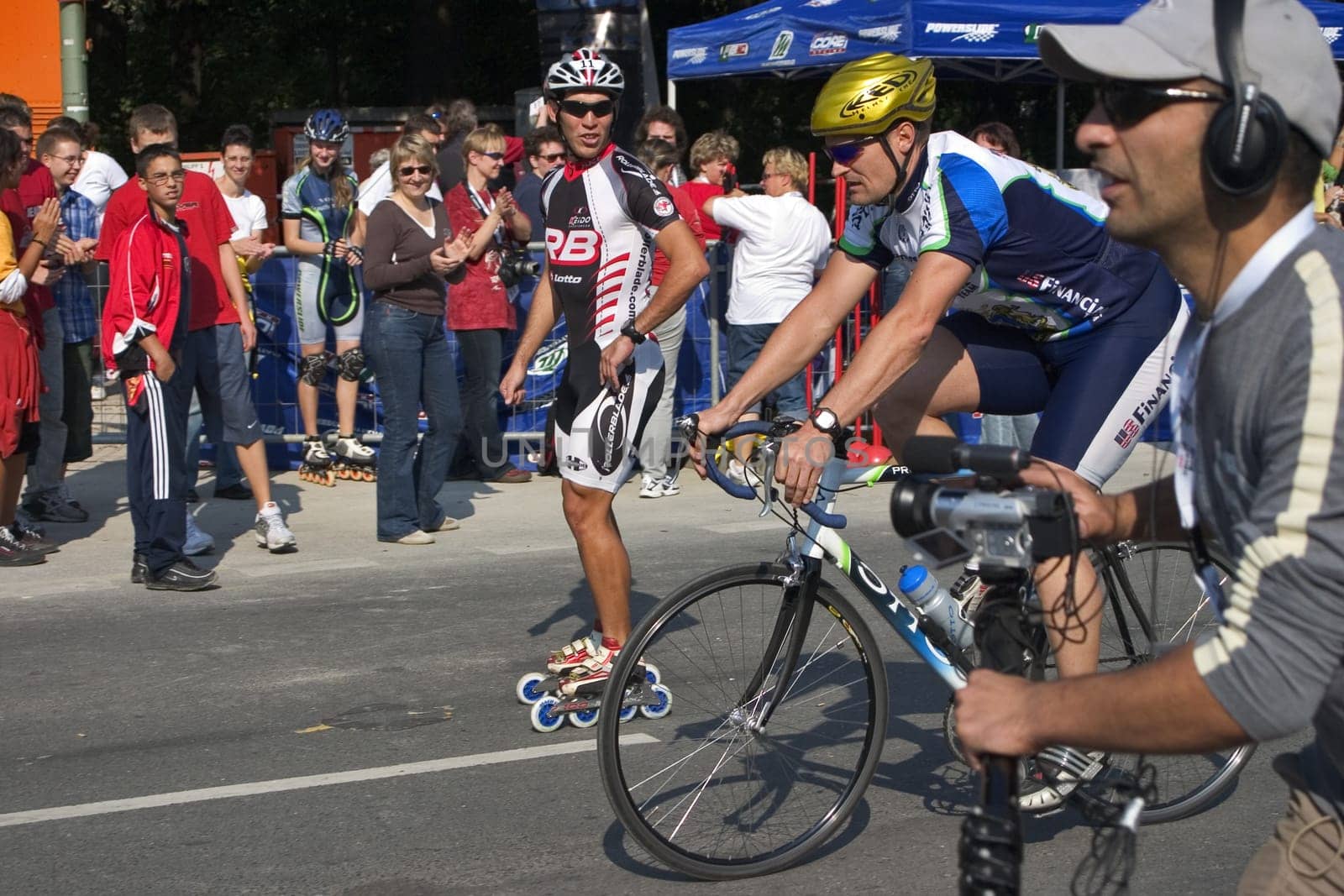 Berlin Marathon,Skater vs. Cyclist
