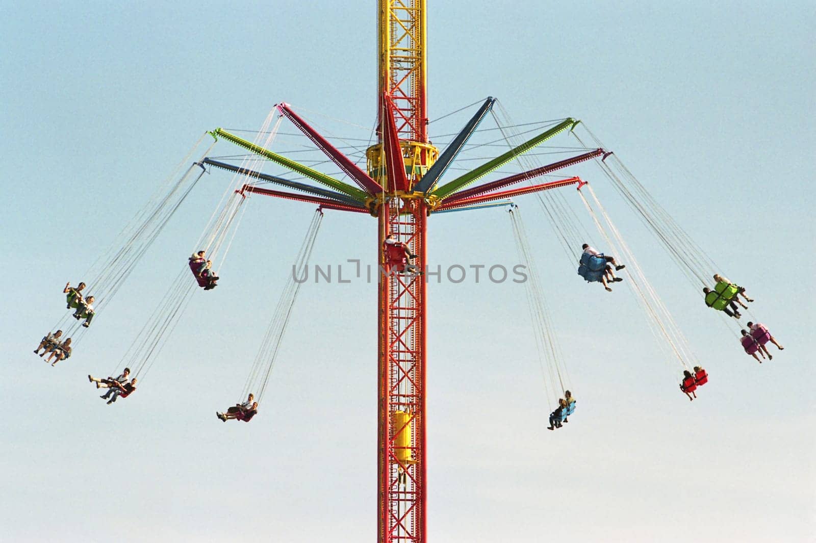 ... Since 2005,the chain carousel has been flying really high...