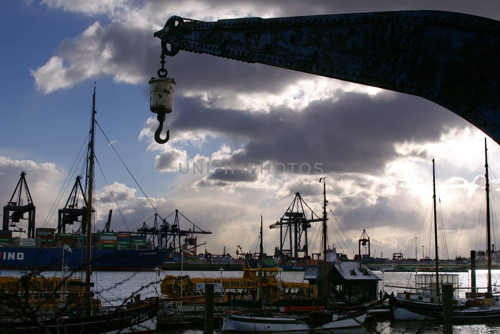 another picture from the series Port of Hamburg