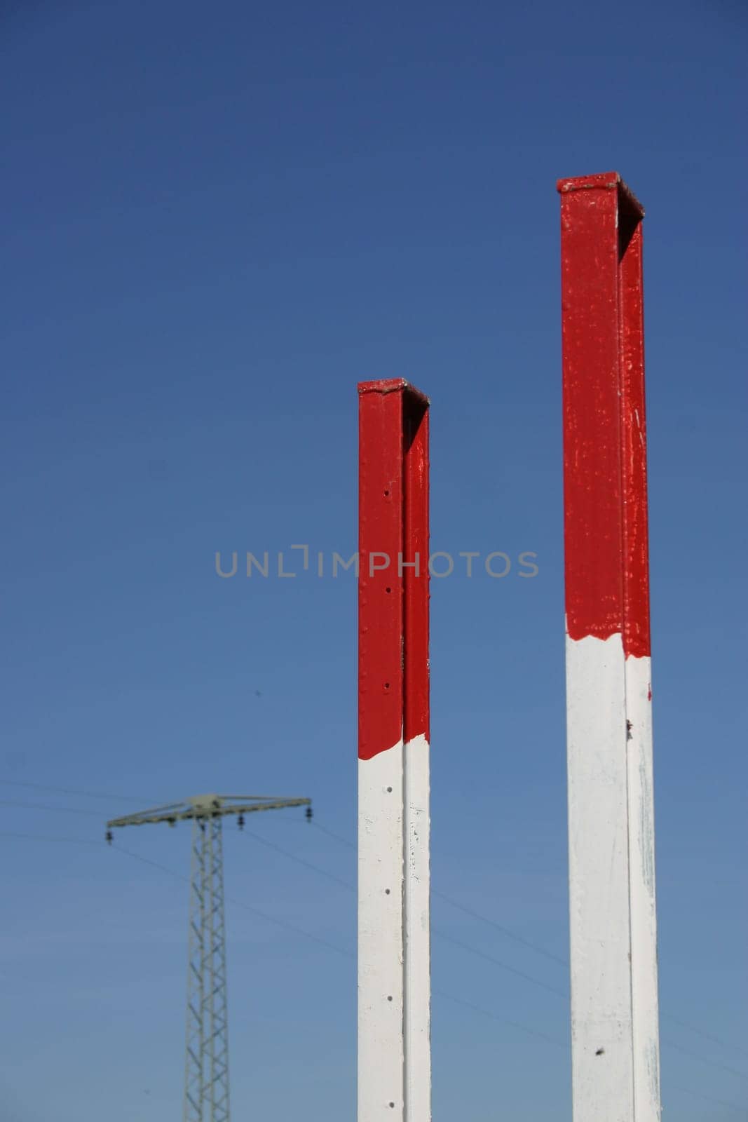 Marking piles