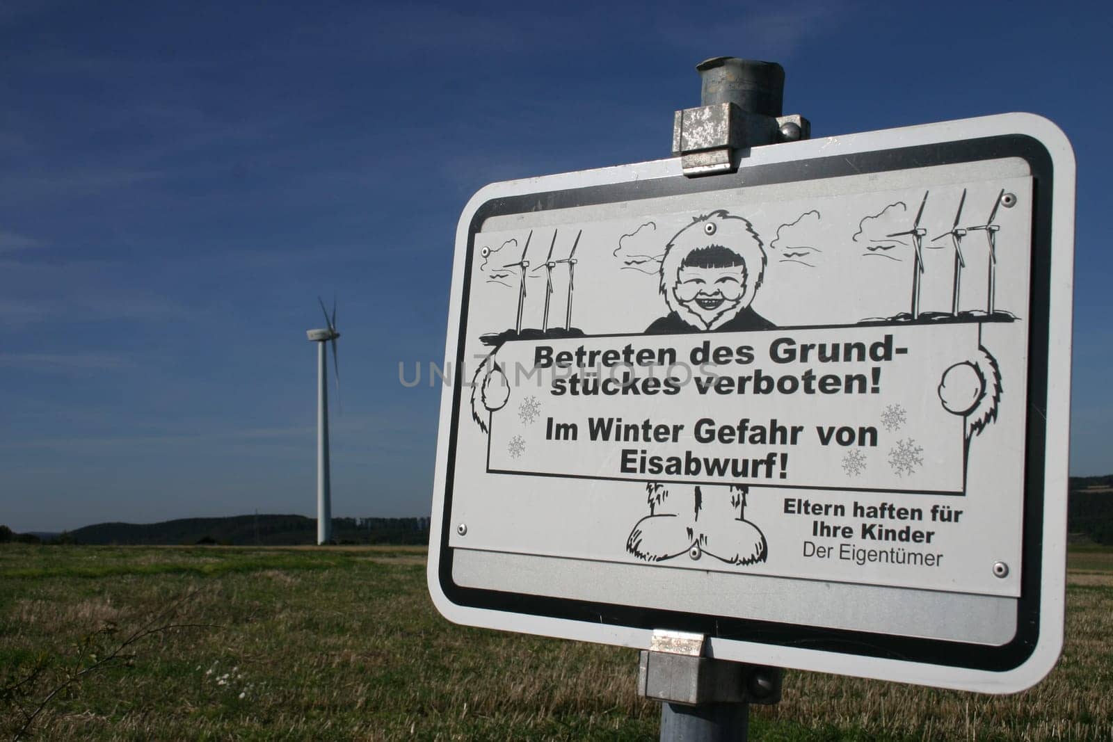 Warning sign wind turbine