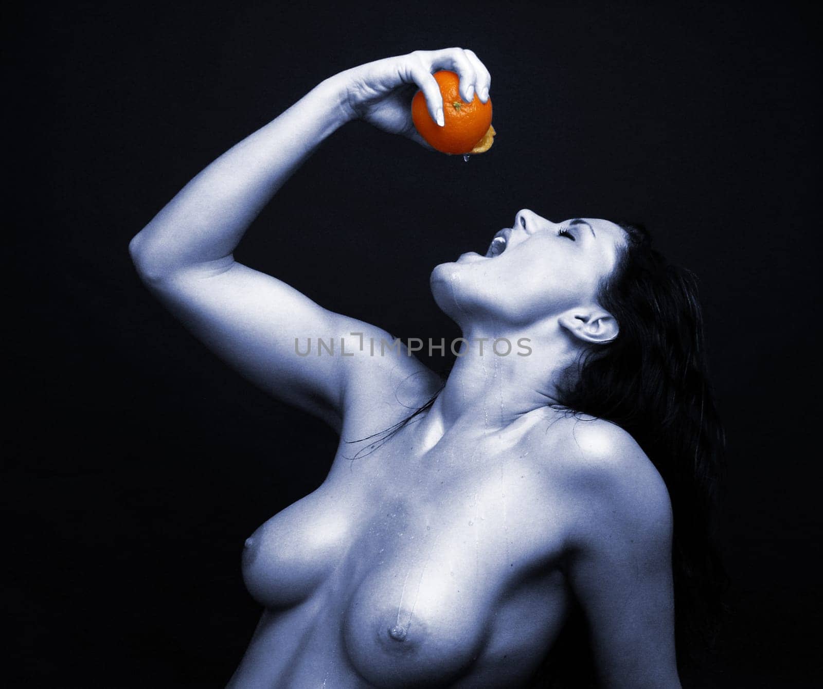 Orange - the juicer