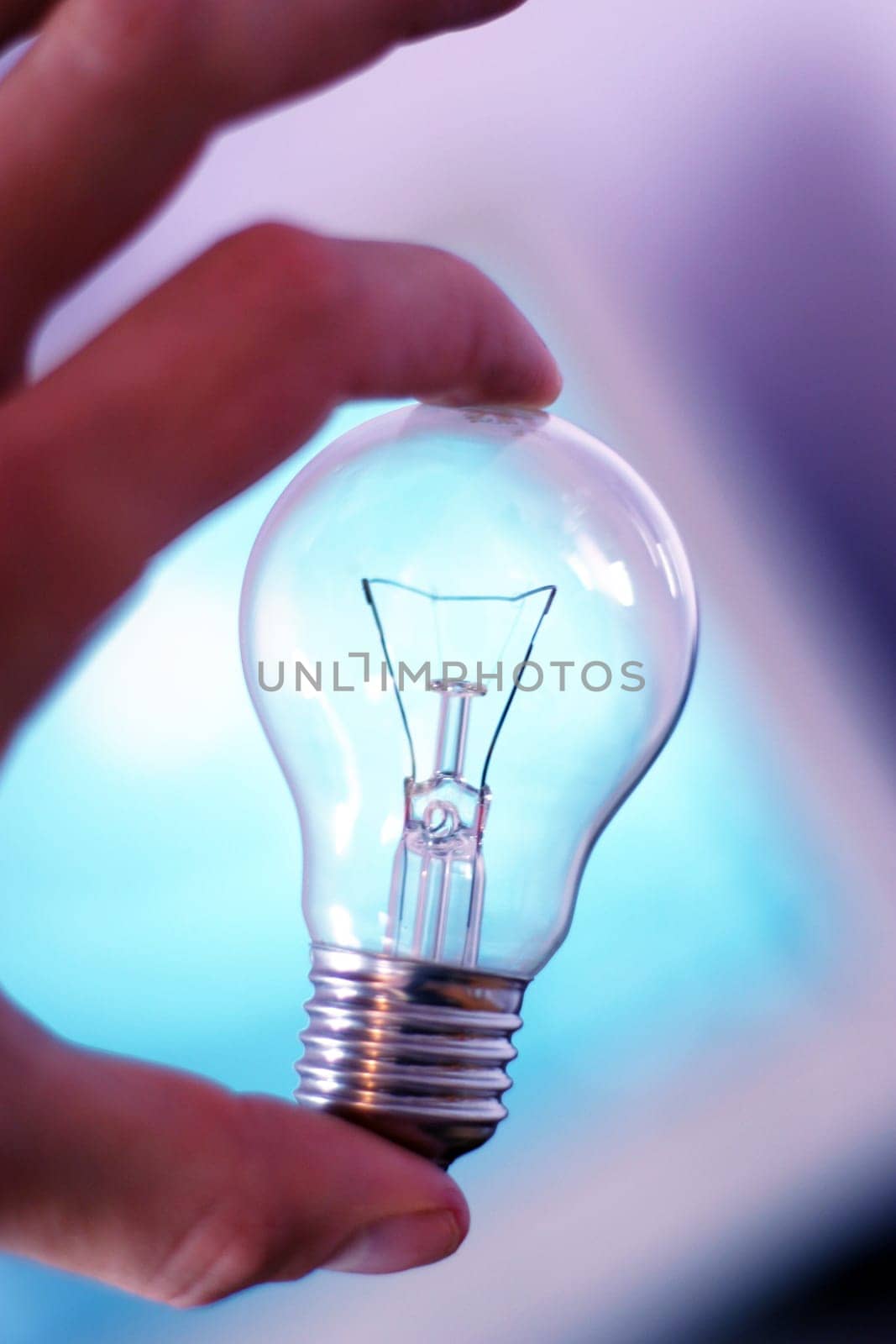 Light bulb detail