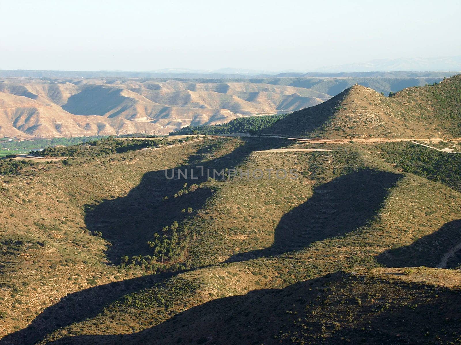 Created by Fraga in Spain in May 2005. The picture shows the mountains along the Rio Segre.
