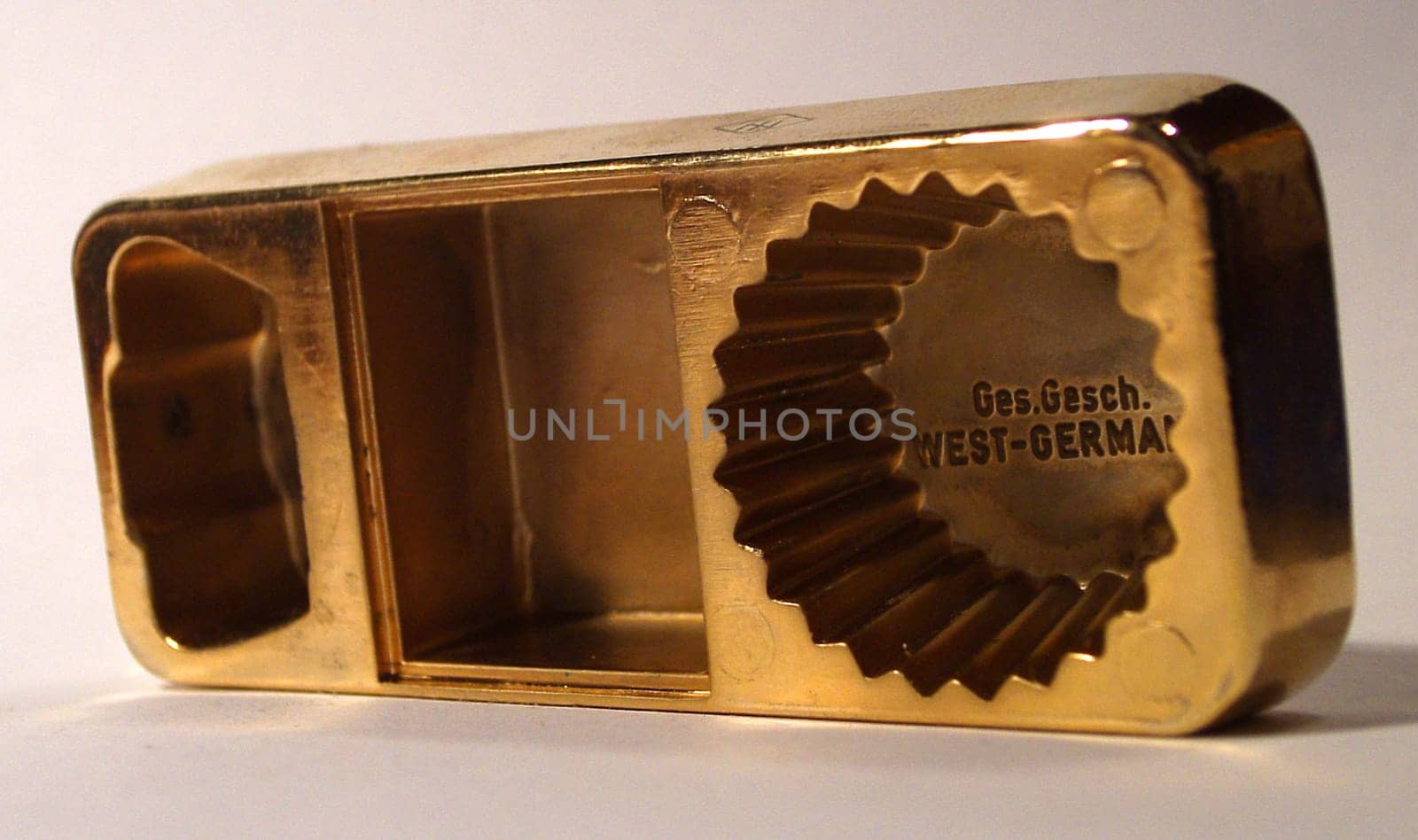 All that glitters is not gold,here is the resolution! A bottle opener