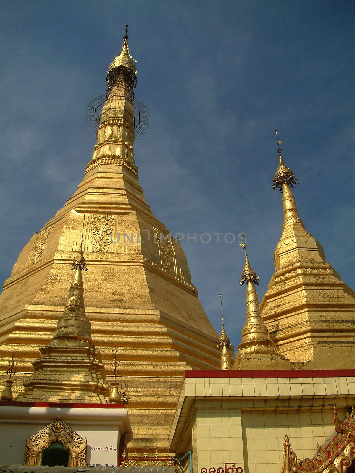 Sule Pagoda2