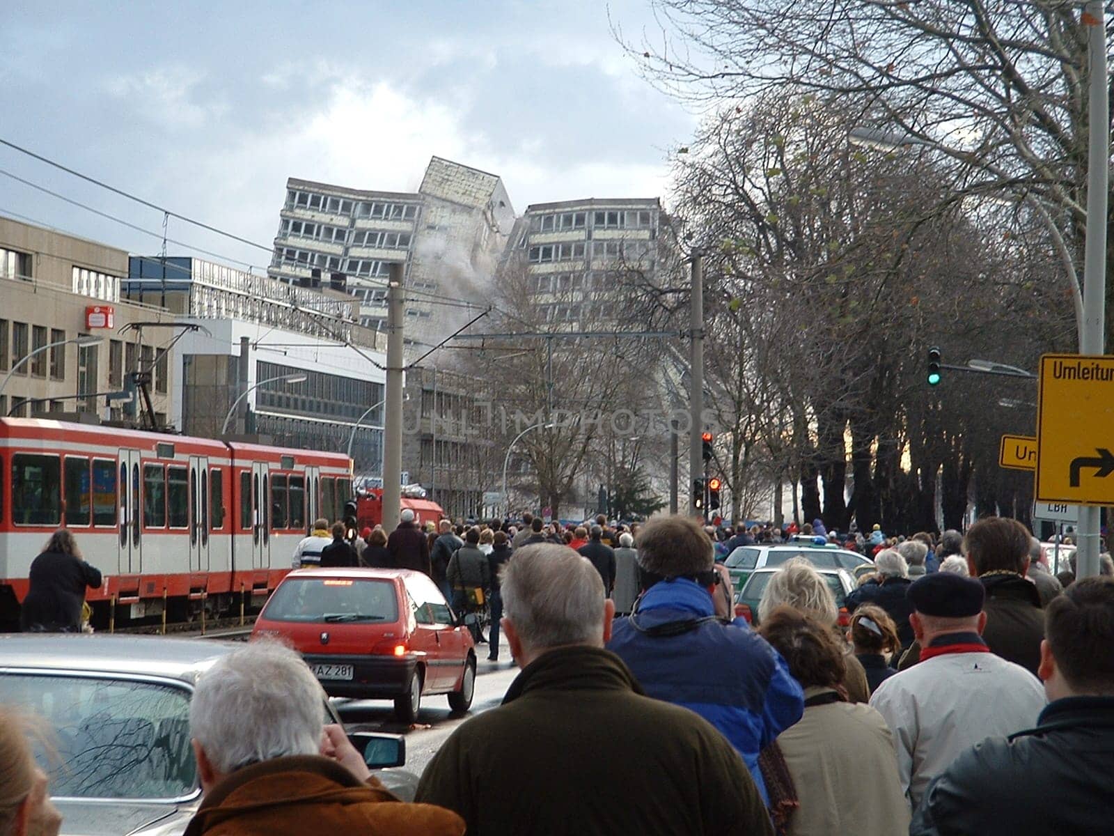 Blowing up of the former CDU party headquarters (Konrad-Adenauer-Haus) on 14.12.2003 in Bonn