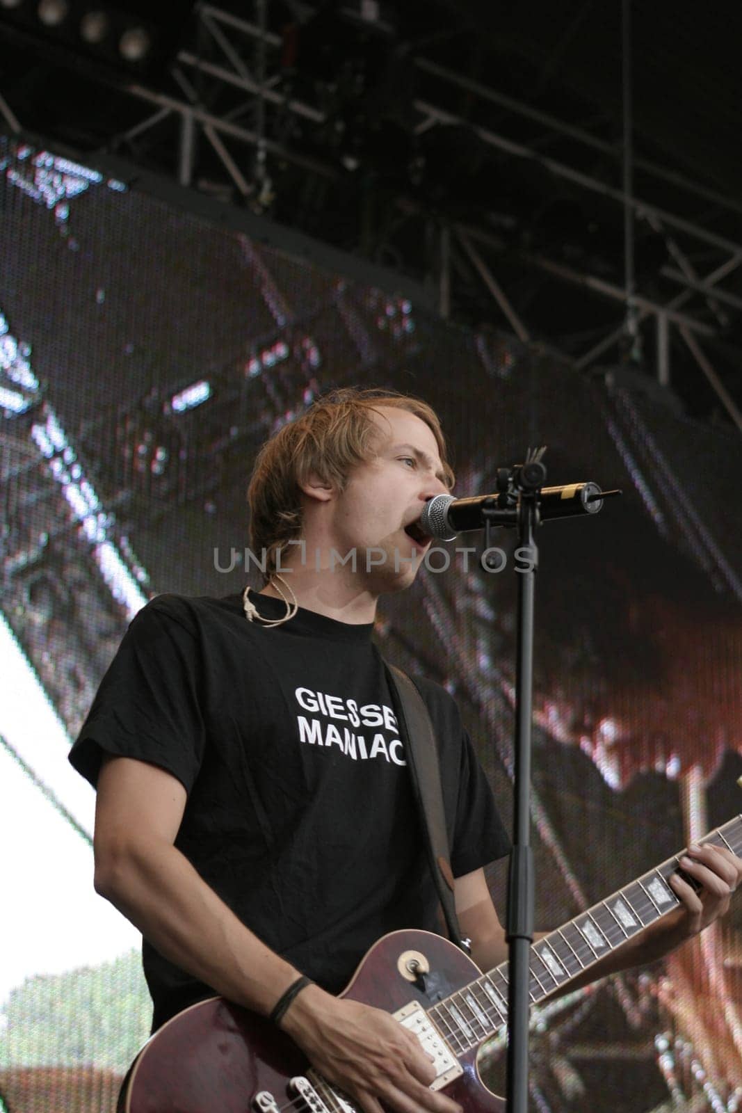 July - Guitarist Simon Triebel
