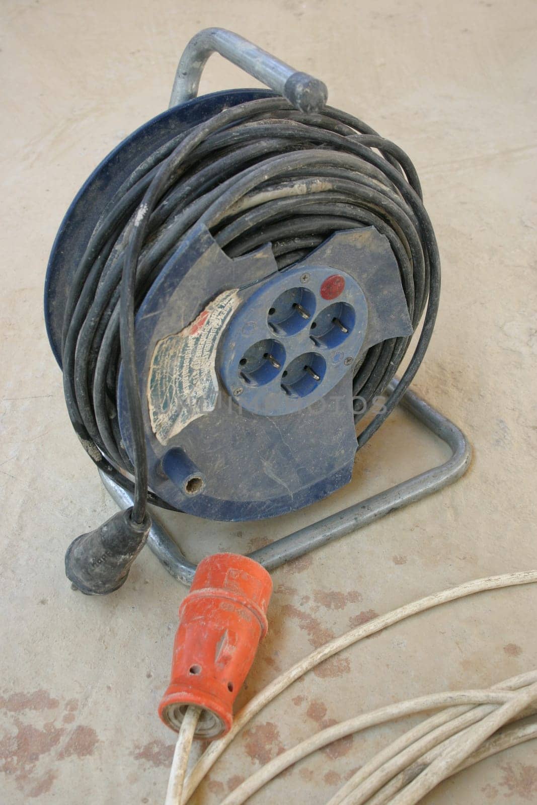 Cable reel