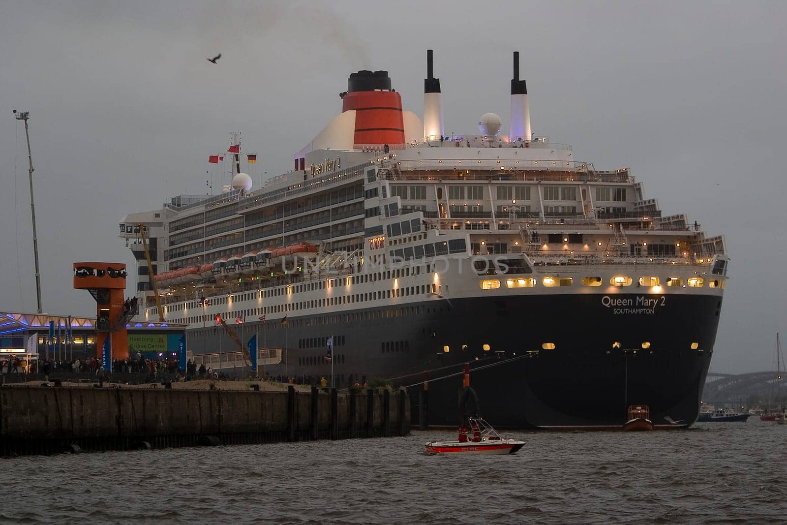 Queen Mary 2
