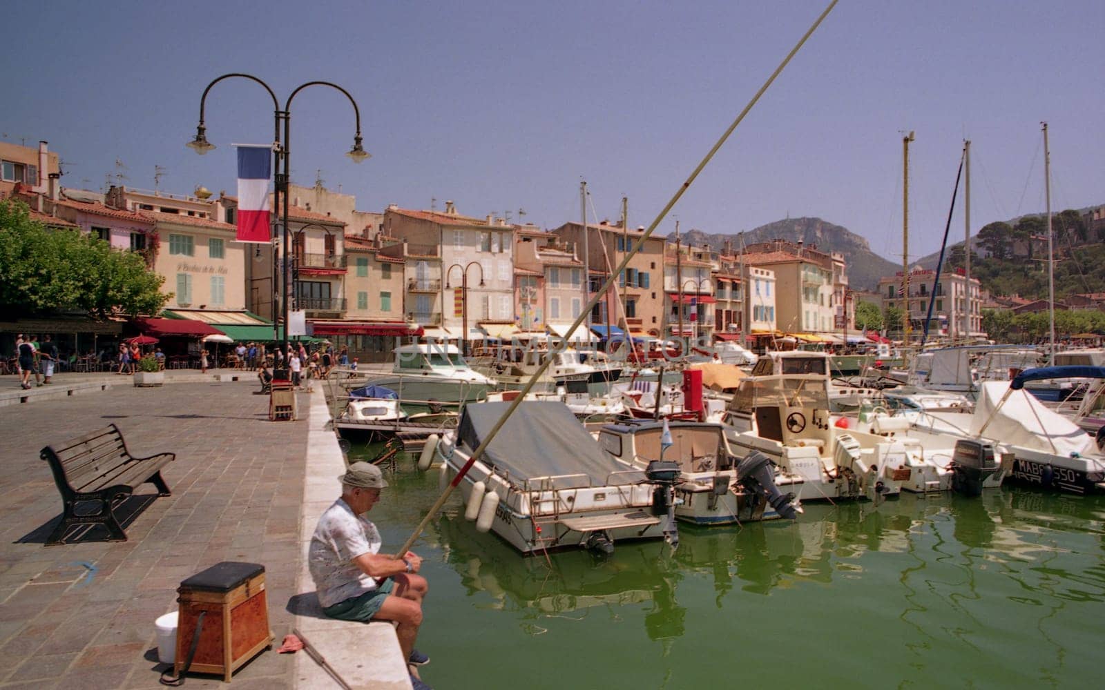 Anglers on the Côte d'Azur
