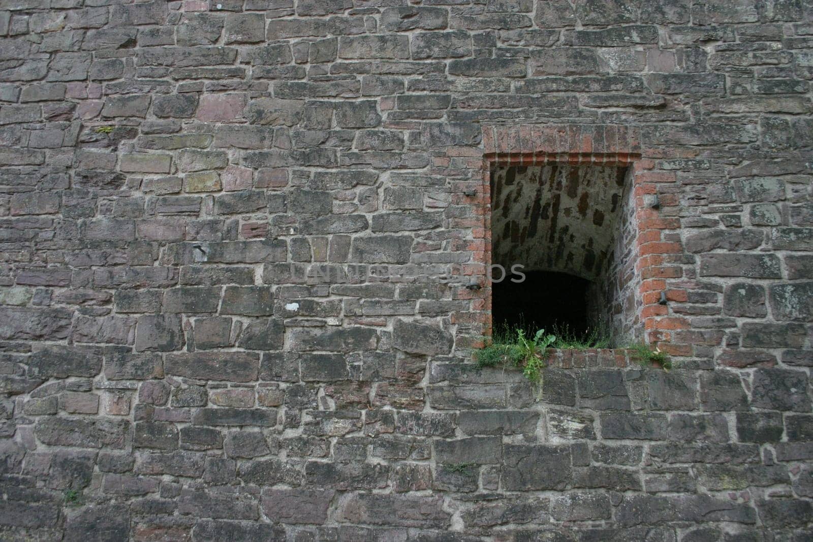 Window hole
