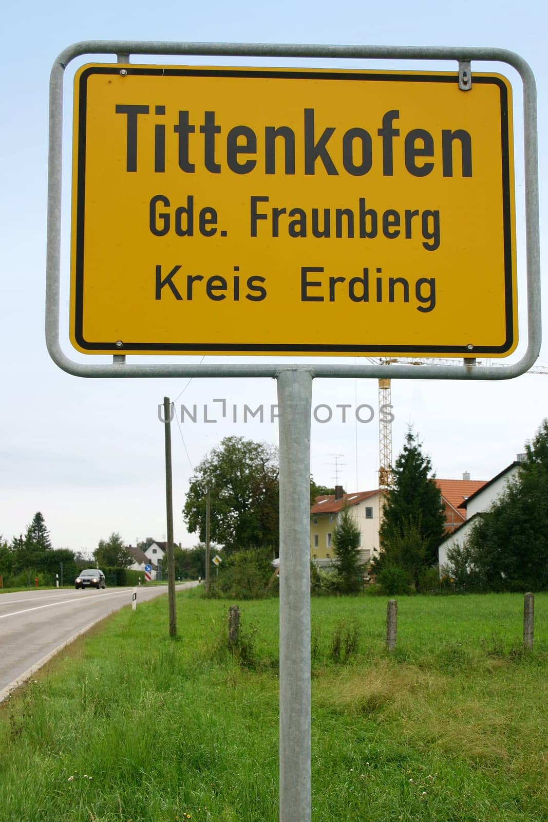 On the way from Erding to Landshut I always drive through here and my son always laughs his ass off. Yesterday I finally stopped and squeezed.