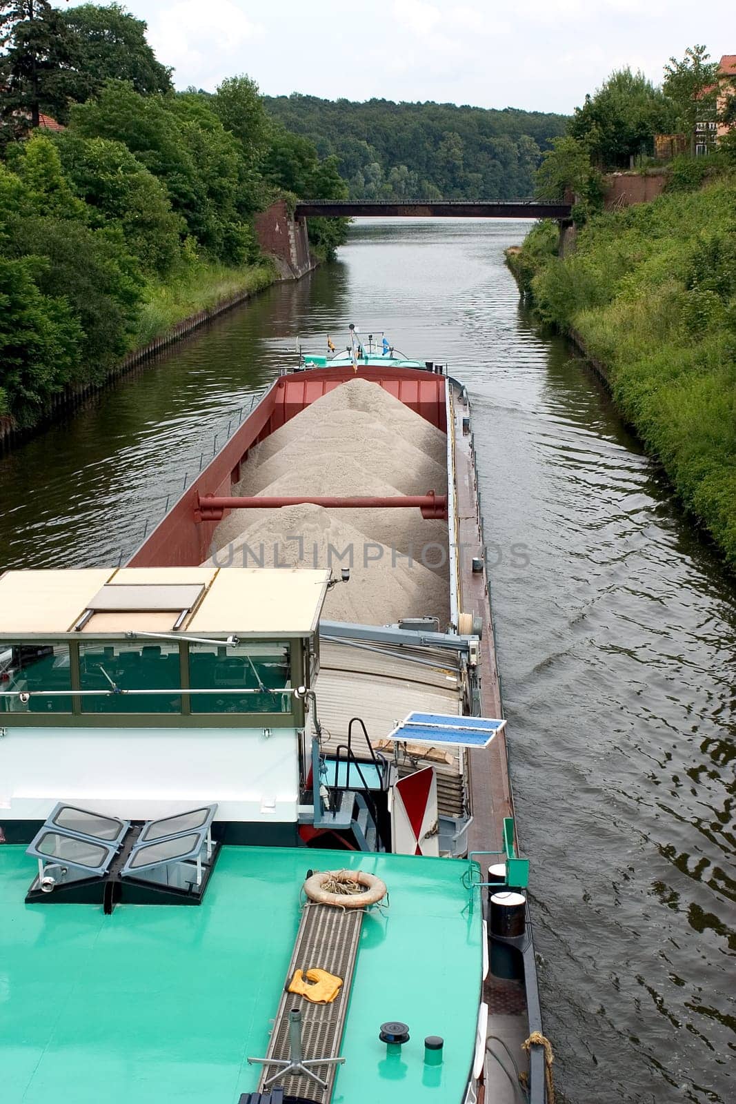 Inland waterway vessel 04