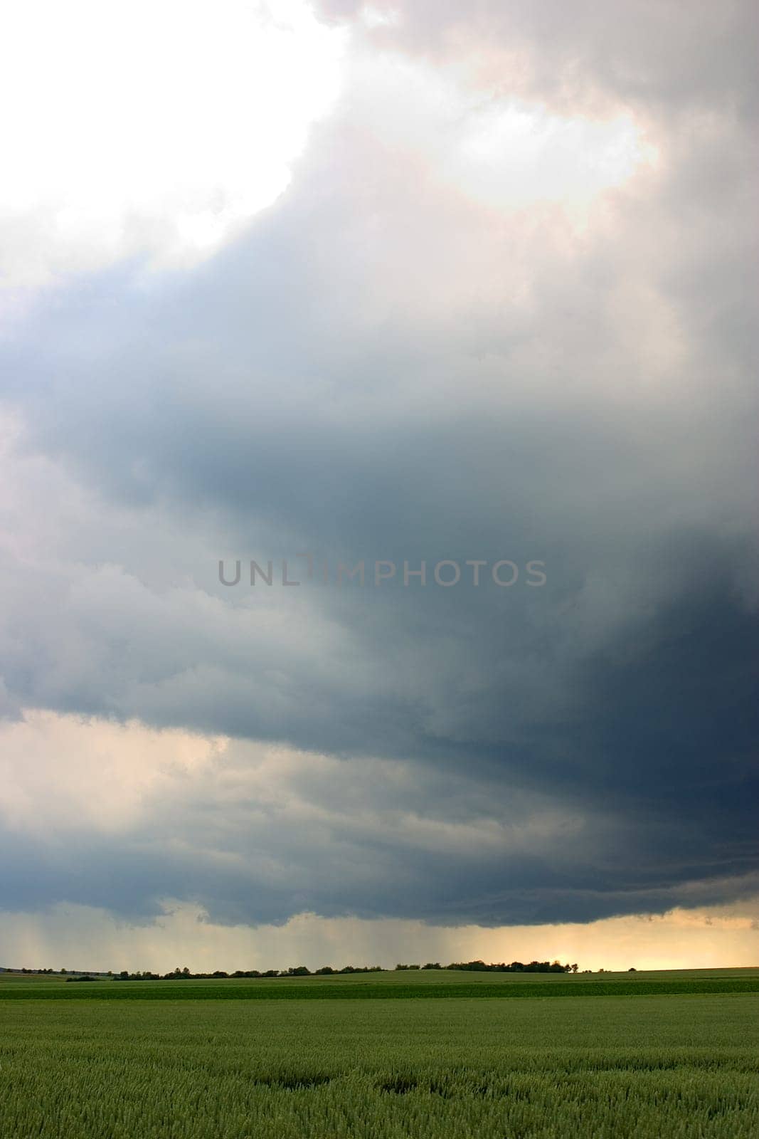 Severe weather over the field 02