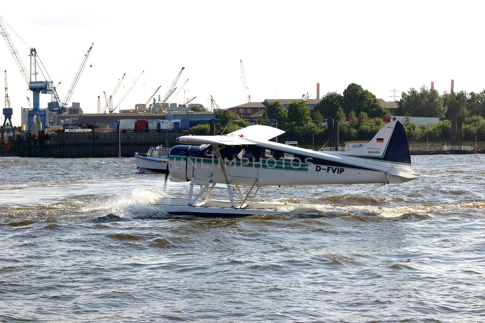Seaplane 03