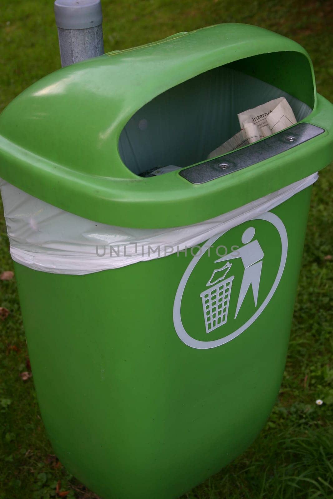 Dustbin