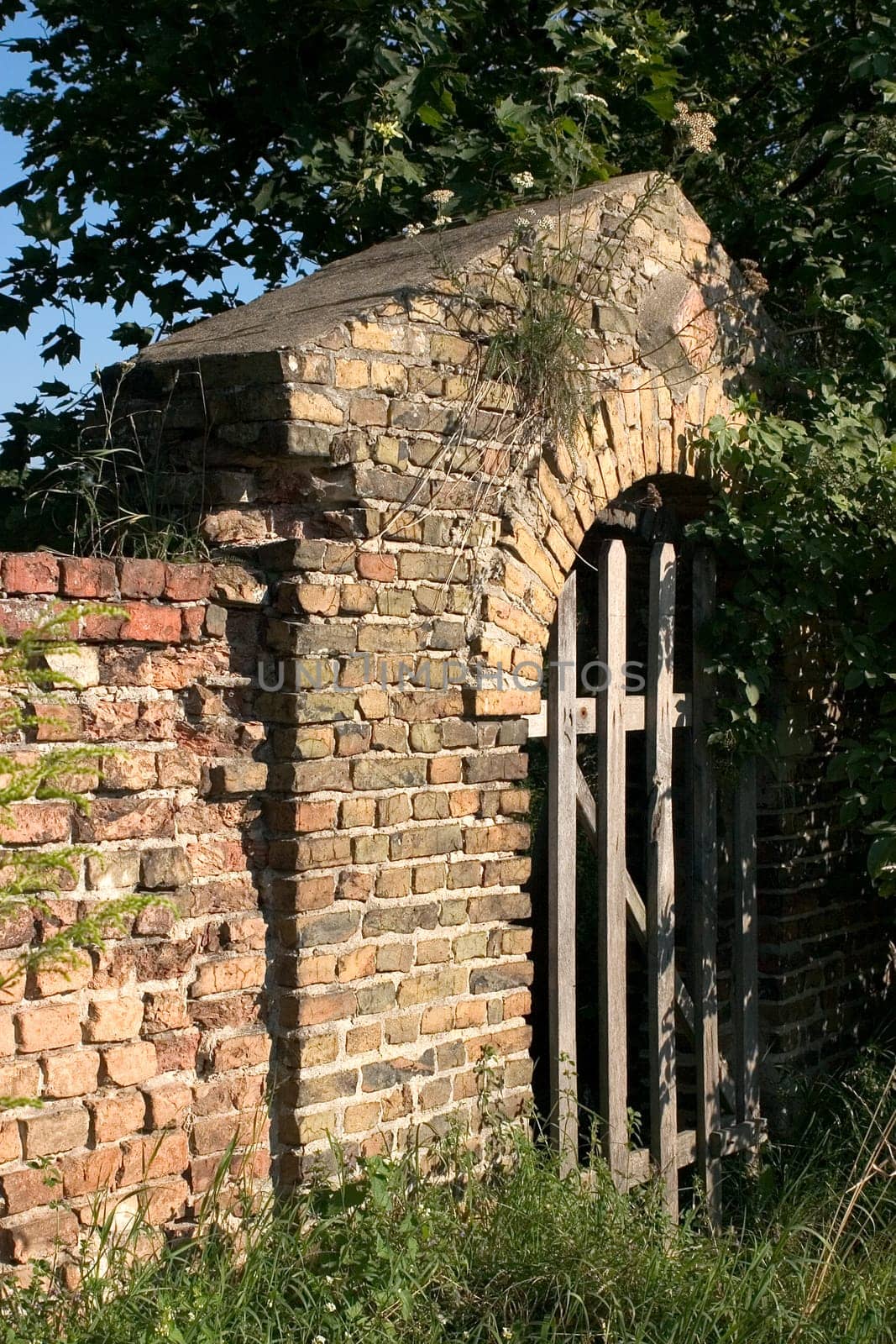 Old Gate 01