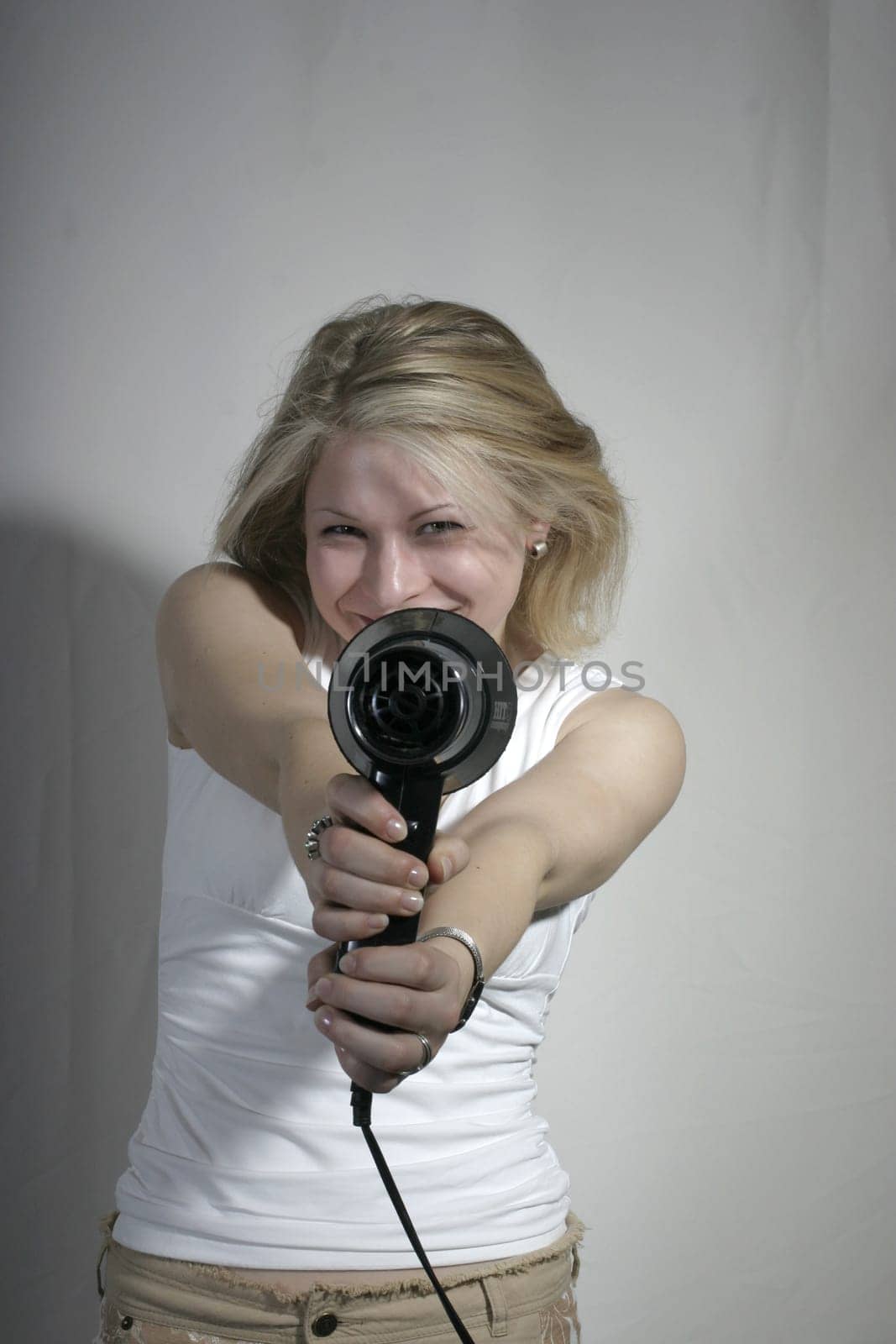 Serial image "The Weapons of Women"" - Picture 1 of 5"
